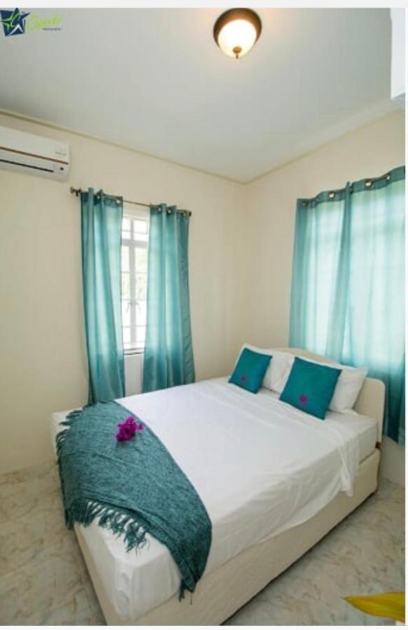 Beach Nest Apt. 2 Bridgetown Bagian luar foto