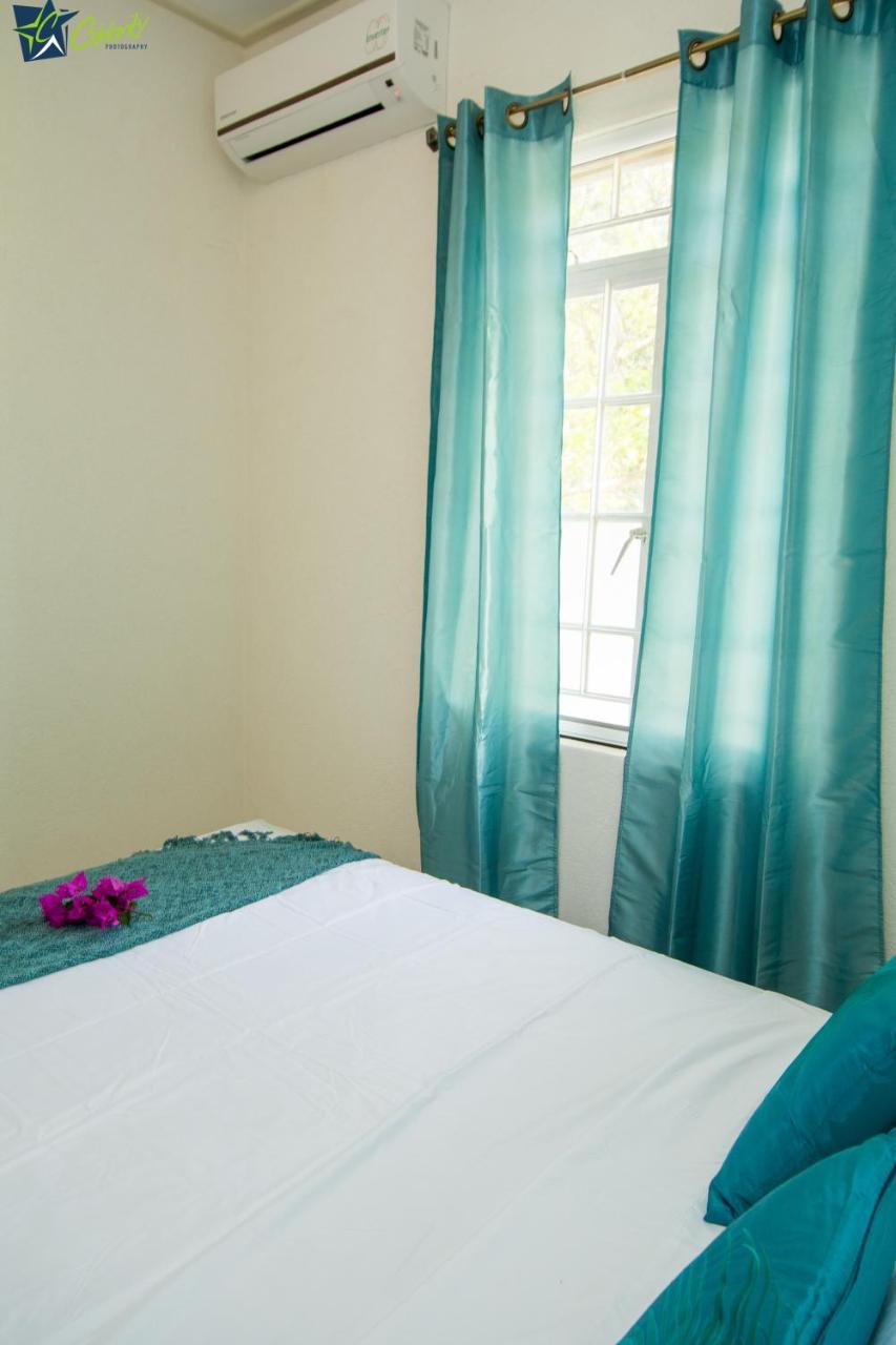 Beach Nest Apt. 2 Bridgetown Bagian luar foto